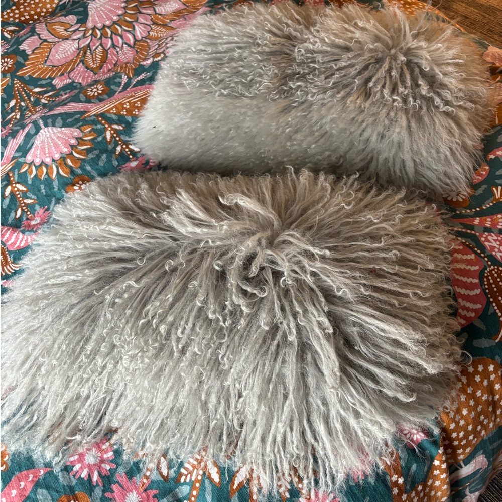 100% wool Gray Throw Pillows